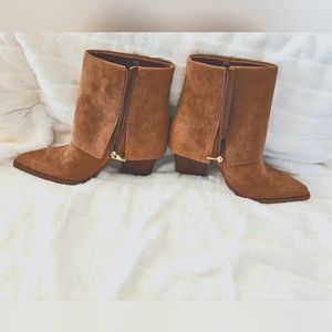 SZ9 NWOB Jessica Simpson booties